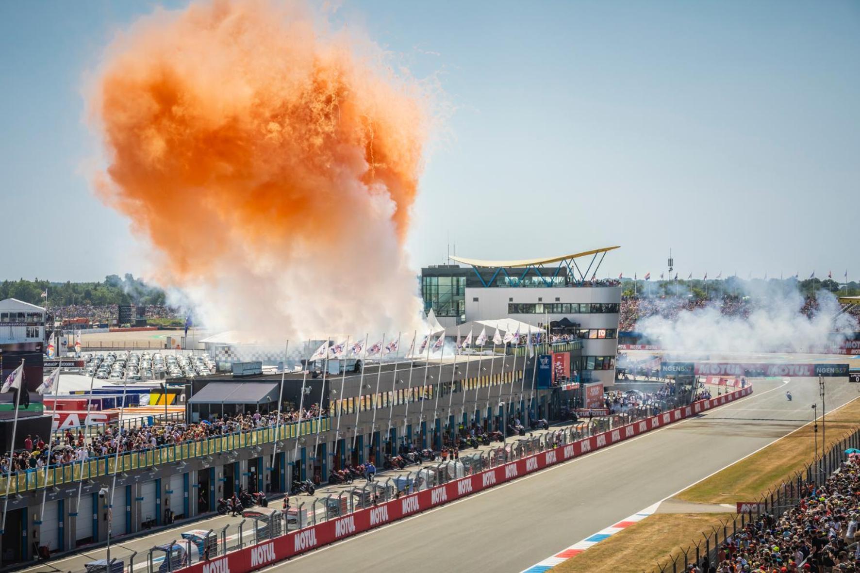100 Jaar Tt Circuit Assen 2025 Glamping Incl Stroom Luaran gambar